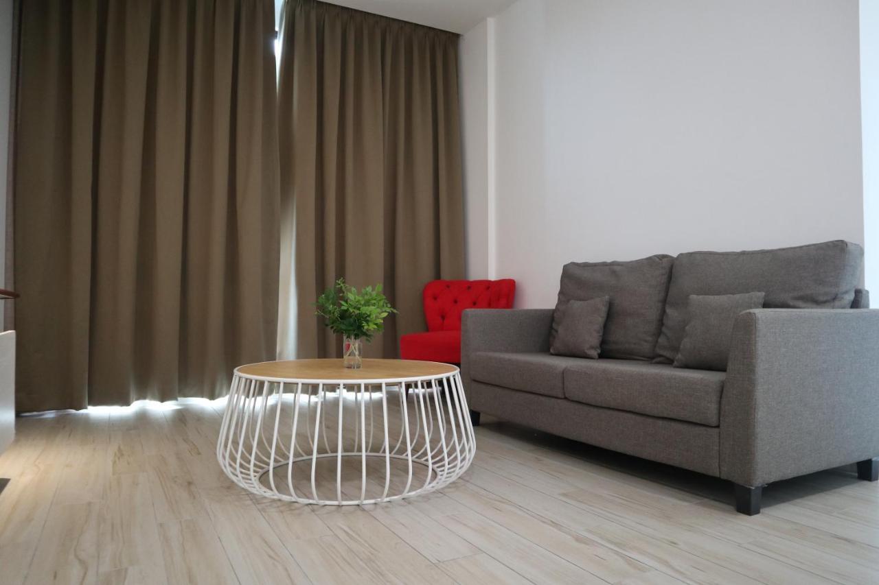 קוצ'ינג Zen66 @ Roxy Serviced Apartment מראה חיצוני תמונה